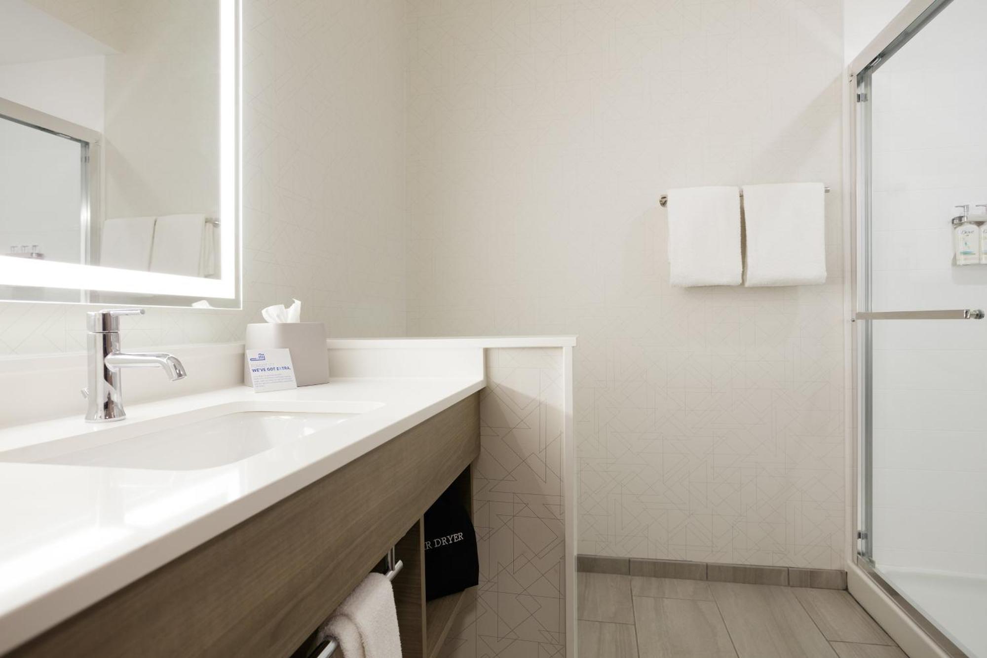 Holiday Inn Express & Suites Memphis East By Ihg 外观 照片